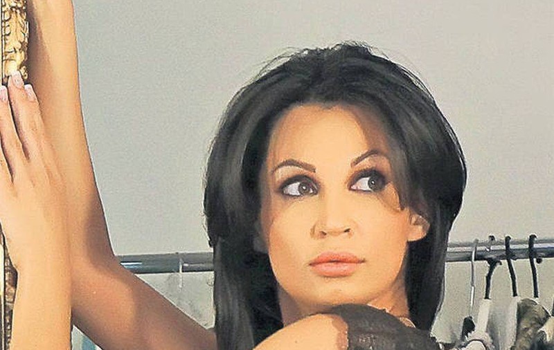 NICOLETA LUCIU trece prin clipe TERIBILE. TATĂL EI a fost DUS LA URGENŢE