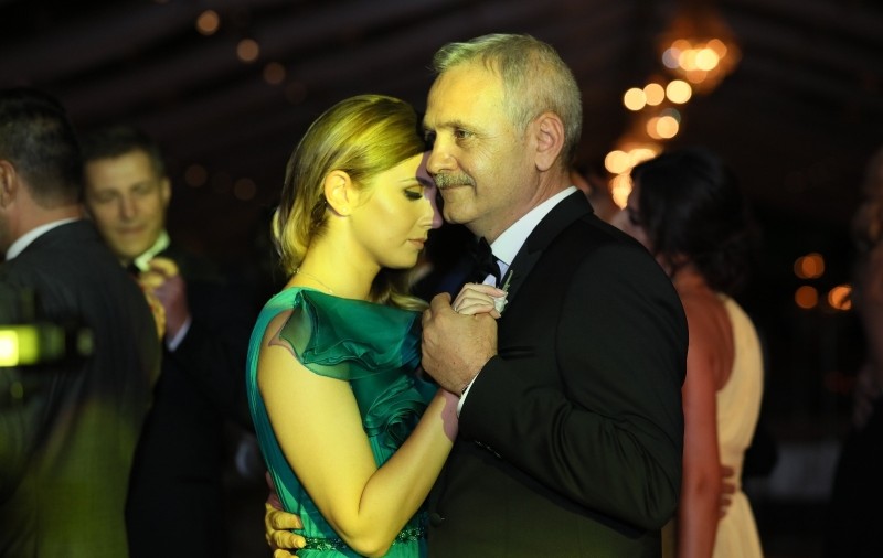 Dovada că iubita lui Liviu Dragnea și-a făcut operație estetică. Așa arăta Irina Tănase când l-a cunoscut pe liderul PSD (FOTO)