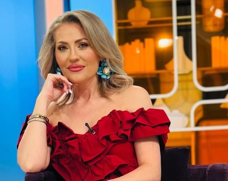 Mirela Vaida, detalii din culisele emisiunii lui Nea Mărin: „M-am întors zgâriată toată. Praful s-a ales de gene și extensii”