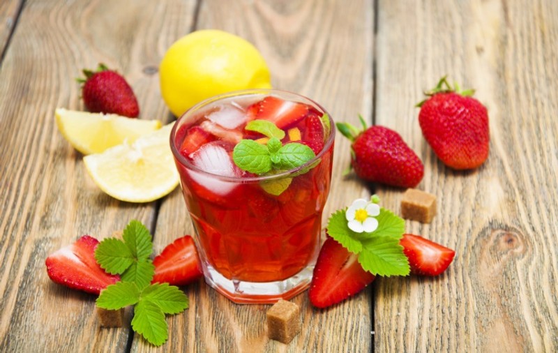 Top 5 băuturi detoxifiante care te ajută să slăbești