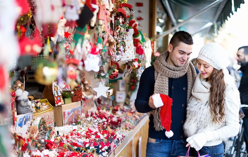 Atenție, vin sărbătorile! 10 sfaturi utile despre cum poți face economii la cumpărături