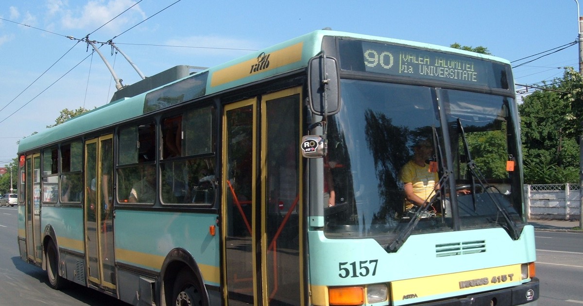 Modificări de trasee STB, în zona Arenei Naționale. Troleibuz pe linia 90