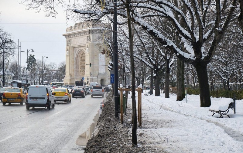 Prognoza meteo pentru următoarele două săptămâni. Meteorologii anunță că vremea se răcește și vin ninsorile