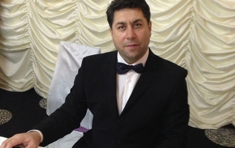 Statul i-a dat lui Gheorghe Dincă avocat din oficiu un fost poliţist acuzat de luare de mită! De ce minte avocatul?