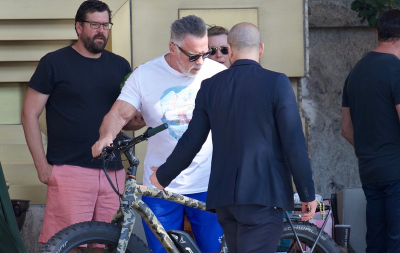 Arnold Schwarzenegger ține pasul cu iubita tinerică. Cum s-au afișat cei doi | FOTO
