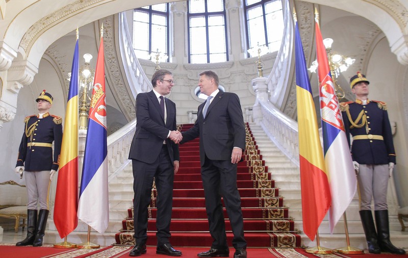 Președintele Serbiei, primit de Klaus Iohannis la Cotroceni. Aleksandar Vucic, în vizită oficială în România