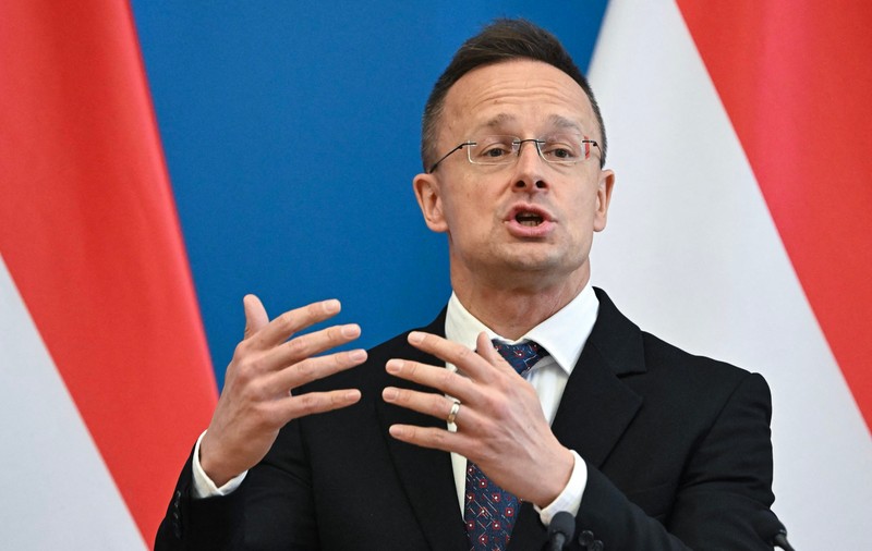 „Asta înseamnă un al treilea război mondial”. Reacția Ungariei, după ce Macron a reluat ideea trimiterii de trupe în Ucraina