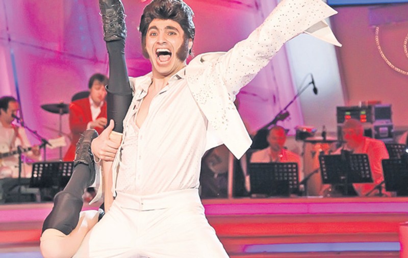Vineri seară, Pepe a făcut din nou spectacol, iar Roxana Ionescu a zăpăcit bărbaţii cu un dans din buric foarte incitant