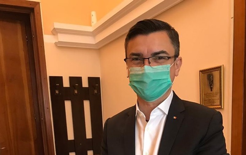 Primarul Iașiului, Mihai Chirica, se testează săptămânal pentru coronavirus, fără să aibă dreptul. Medic ieșean: „Este incredibil”!
