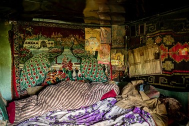 Casa unde a fost adăpostită Emilia stă să cadă