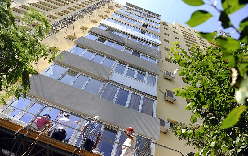 Casele noastre, tot mai mici. Cine e de vină pentru apartamentele înghesuite și aglomerarea urbană din București
