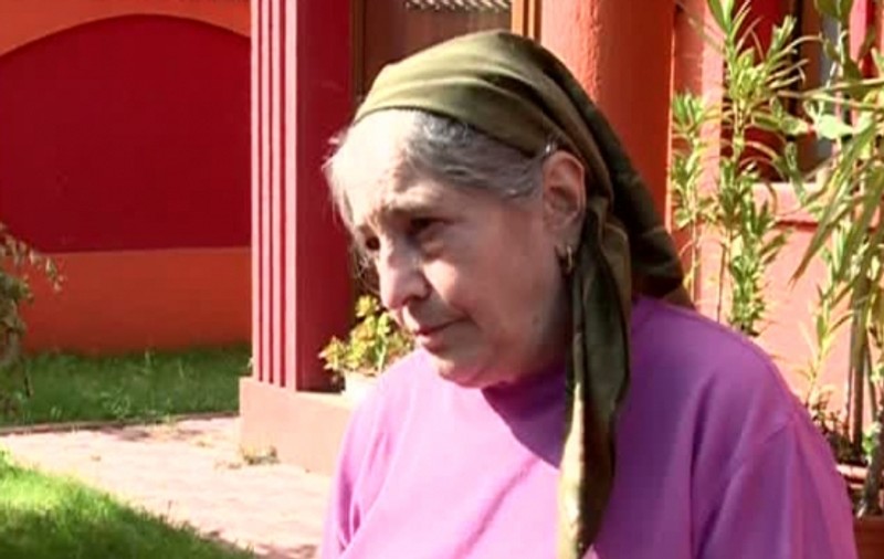 Mama lui Salam îşi apără fiul: "De ce să ne ia copiii? Copiii trăiesc bine, fericiţi"