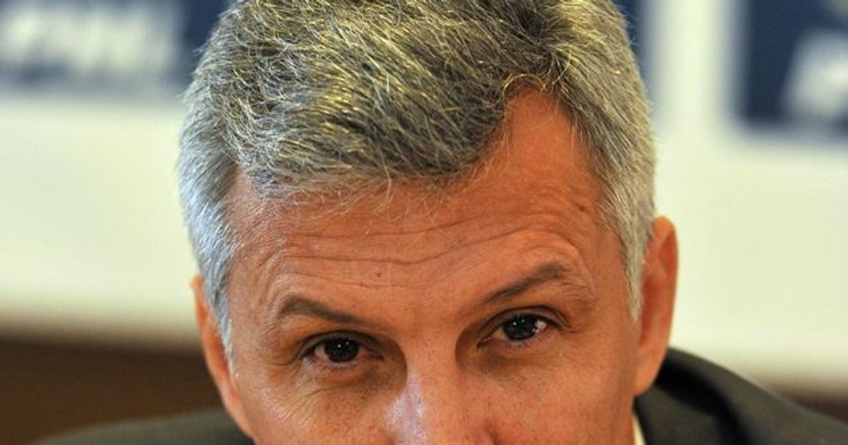 Un senator PNL îl acuză pe Tudose că blochează actualizarea prețului la gaze naturale