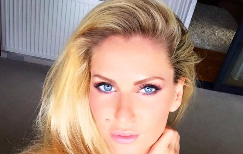 Andreea Bănică, SUPER SEXY în costum de baie! Fanii au luat-o razna | FOTO ÎN ARTICOL
