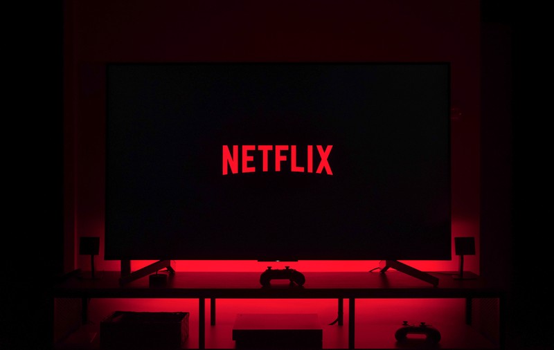 Netflix dă în judecată creatoarele unui musical neoficial cu tematica serialului „Bridgerton”