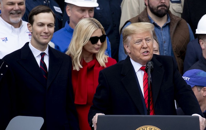 Informatorul FBI în cazul Donald Trump, „una din cele 8 persoane din cercul de apropiați”. Nu e exclus să fie unul dintre copii, spune avocatul lui