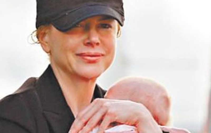 Prima poză cu fetiţa lui Nicole Kidman