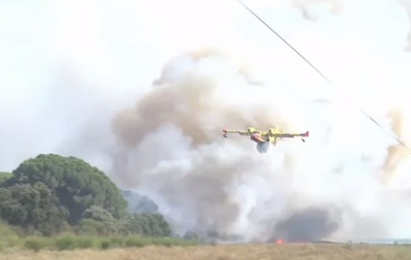 Un avion de stingere a incendiilor s-a prăbuşit în Franţa