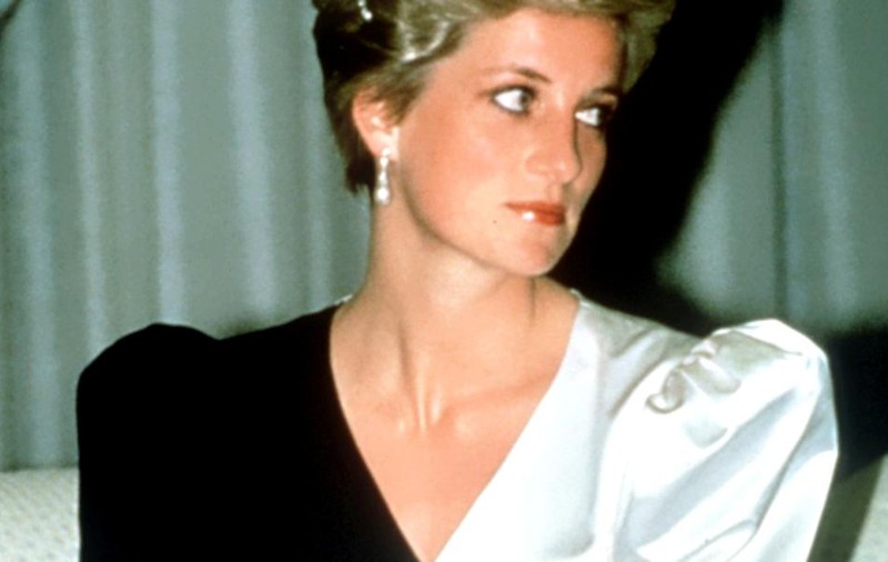 Ultimele cuvinte ale Prințesei Diana. Ce i-a spus unui pompier în noaptea teribilului accident de la Paris