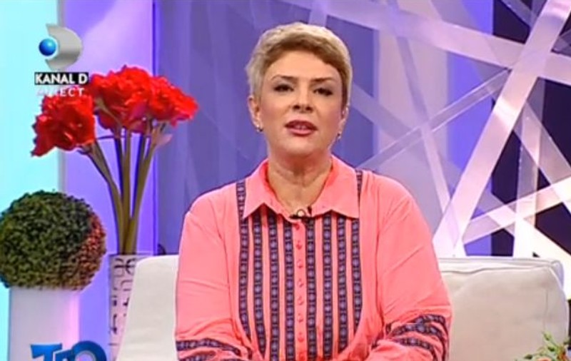 NU TE AŞTEPTAI SĂ O VEZI AŞA VREODATĂ! TEO, LA DISTRACŢIE ÎN CLUB! | FOTO