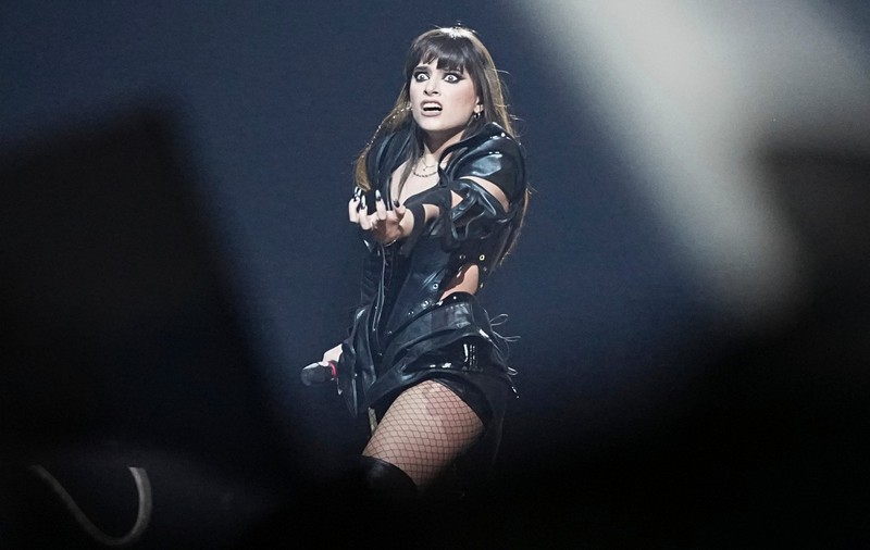 Alexandra Căpitănescu, descrisă de presa internațională fiind „o combinație între Lady Gaga și Maria Callas”. Imagini cu reprezentanta României în finala Eurovision 2026