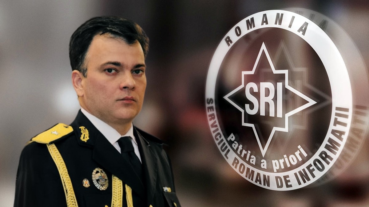 Un colaj cu un general si sigla SRI