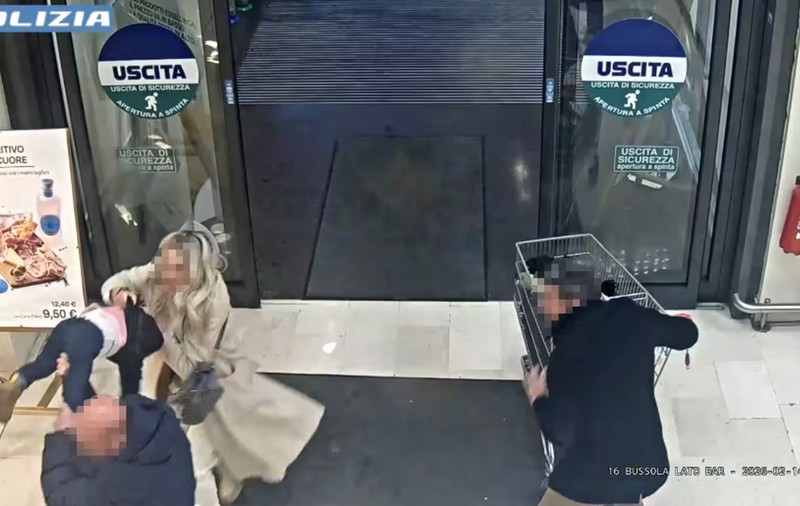 Un român a încercat să răpească o fetiță de 1 an din brațele mamei sale și i-a rupt femurul, în Italia