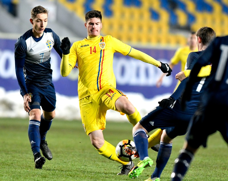 EXCLUSIV | Tudor Băluță, mezinul naționalei României, și-a stabilit prioritățile: ”Am ajuns fotbalist. Cartea trece pe planul doi” | VIDEO