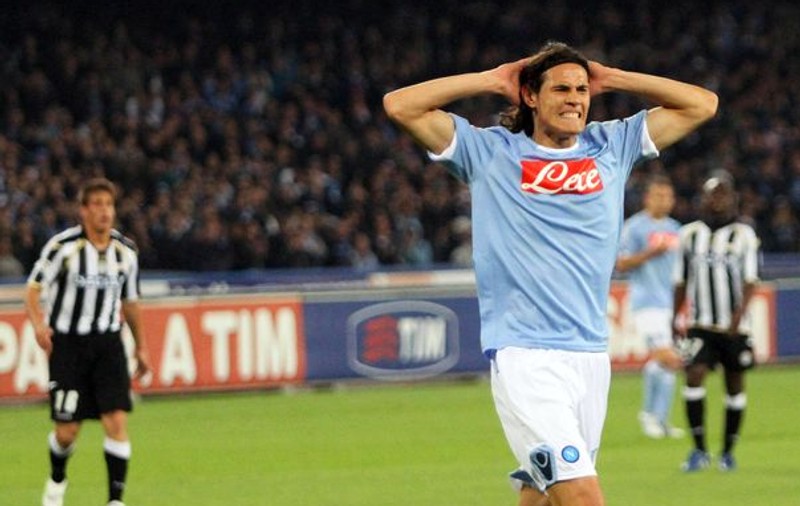 Consoartele fotbaliştilor lui Napoli au primit instrucţiuni pentru a-şi menaja soţii