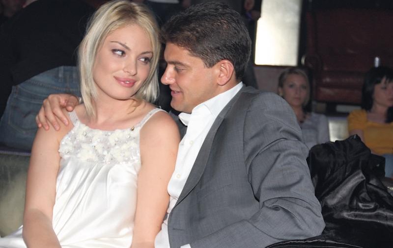 Ce de bani dau rudele aleşilor la partid!