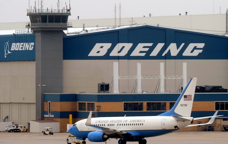 Boeing va construi taxiuri spaţiale, într-un hangar NASA