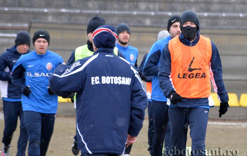 FC Botoșani, antrenament cu cagule, la Gura Humorului, la -15 grade Celsius