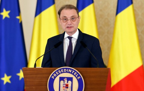 Prim-ministrul desemnat, Luca Niculescu, începe joi, 8 octombrie, o serie de consultări cu partidele parlamentare pentru formarea noului Guvern și stabilirea programului de guvernare. Sursă foto: Profimedia Images