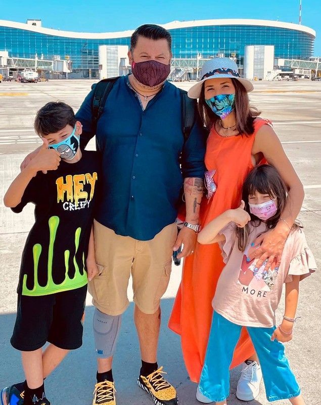 Mihai Bobonete și soția lui și-au lăsat copiii cu bona și au plecat la mare, însă au avut parte de o surpriză neplăcută. Ce le-a făcut femeia. „O întreb dacă a băut ceva”