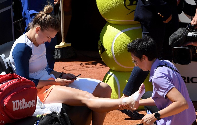 LIVE TEXT / Simona Halep - Elina Svitolina, finala de la Roma. ”Simo”, răpusă de propria-i gleznă! Alarmă pentru Roland Garros! GALERIE FOTO & VIDEO