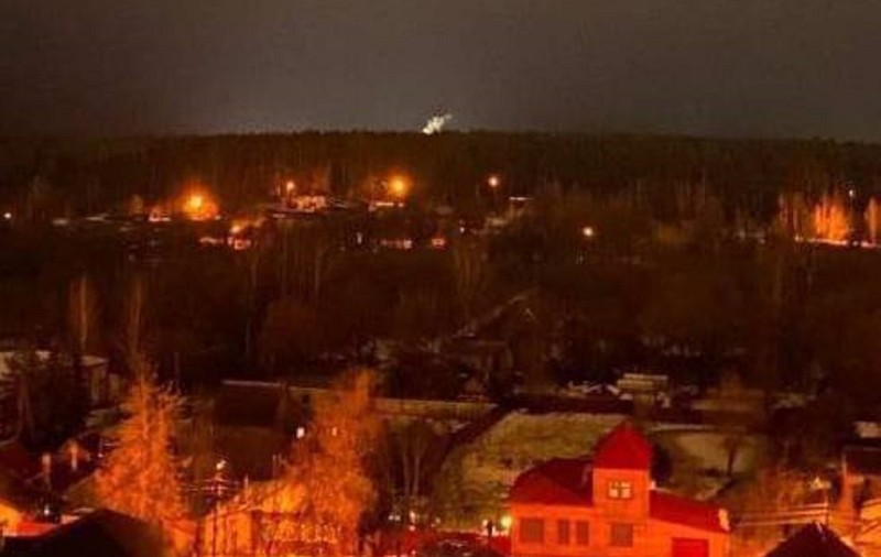 Ucrainenii au bombardat o unitate militară și un aerodrom militar din Rusia, la 60 km peste graniță: „Au trezit tot orașul”