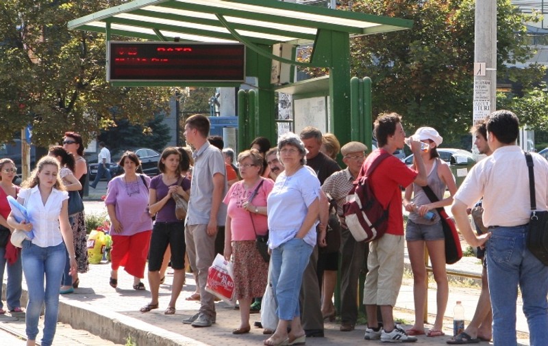UPDATE: Grevă spontană la RATB. Sute de bucureşteni au stat degeaba în staţii