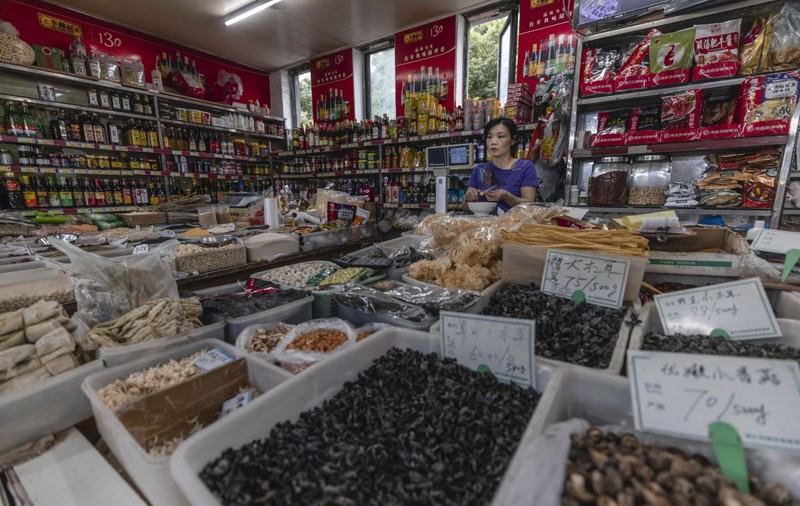 Chinezii sunt sfătuiți de autorități să își facă rezerve de hrană. Care este motivul