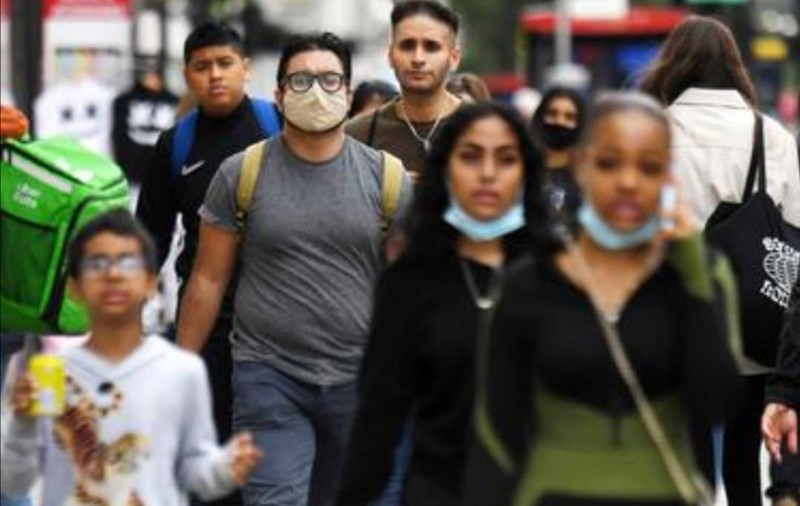 Londra trece la nivelul doi de alertă și impune noi restricții din cauza COVID-19. Ce presupun acestea