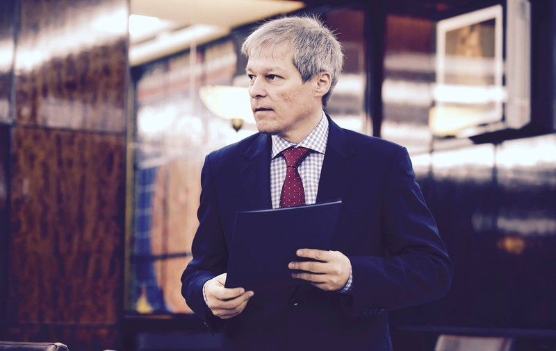 Tragedia din COLECTIV. Mesajul emoționant al lui Dacian Cioloș, despre victimele incendiului | VIDEO