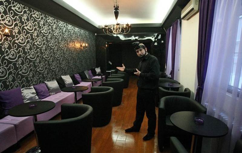 În Capitală există un restaurant unde mănânci pe întuneric. Vezi cum arată localul! FOTO