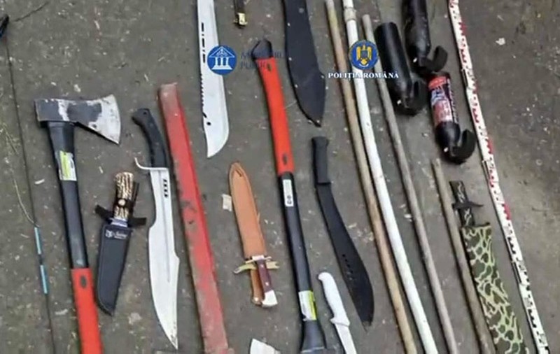 Începe judecata în dosarul „Atacul cu macete” din Brăila: cinci bătăuși, acuzați de tentativă de omor