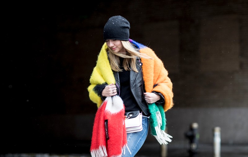 Esarfe, saluri si fulare la moda in 2017-2018