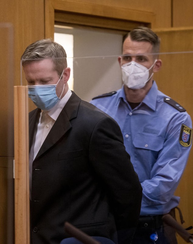 A început procesul în cazul atentatului extremist asupra politicianului german Walter Lübcke. “Se desfășoară la cel mai înalt nivel de securitate”