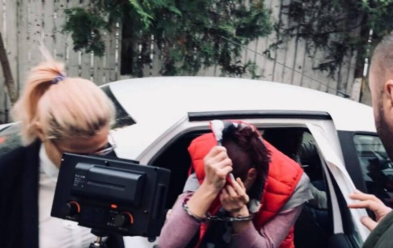 Femeia din Brăila care și-ar fi ucis și tranșat fostul soț a fost arestată pentru 30 de zile / VIDEO
