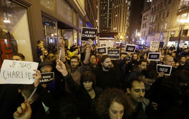 Românii din Franța, solidari cu familiile victimelor atentatului terorist din redactia Charlie Hebdo