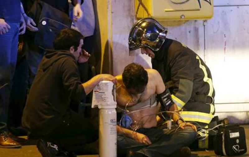 ATENTAT TERORIST LA PARIS! Doi români au murit în capitala Franței! ^Un sătmărean a fost la meciul de pe ”Stade de France”