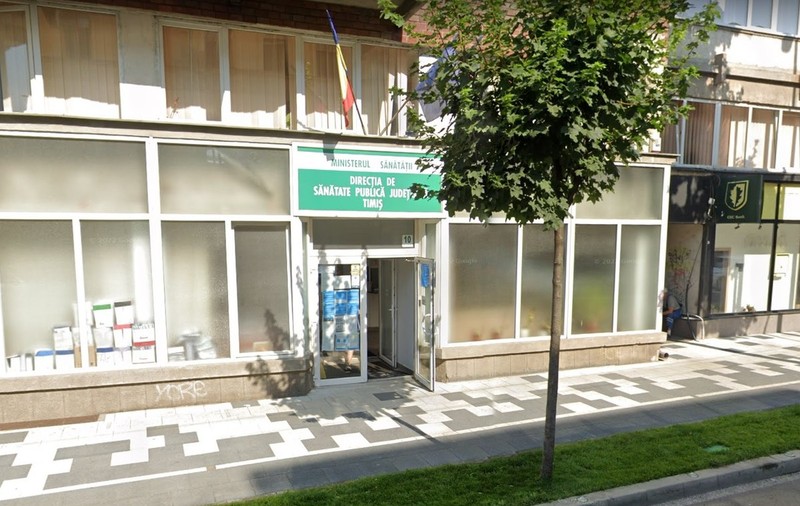 Percheziţii în Timiș, după ce o angajată fictiv la Primărie a fost prinsă că lucra la un cabinet medical