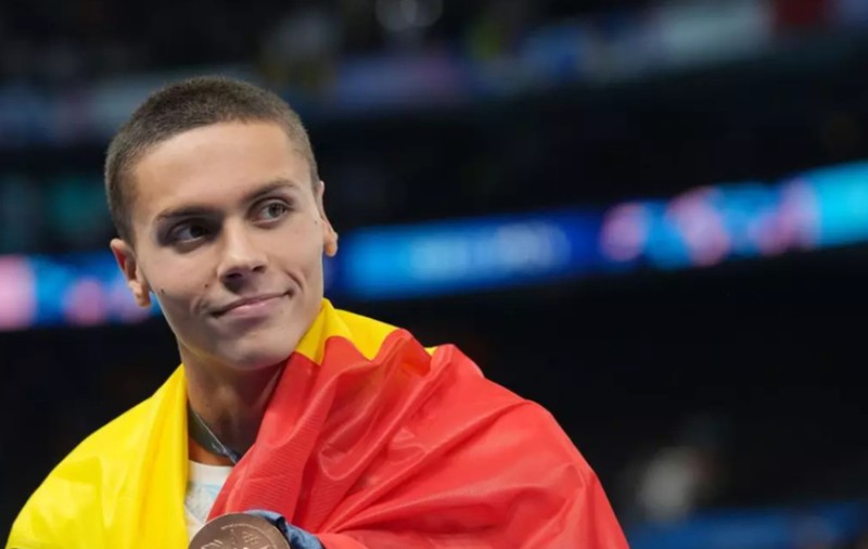David Popovici, mesaj în ziua alegerilor parlamentare: „Astăzi votăm. La mulţi ani, România!”