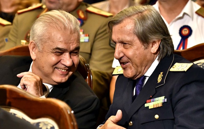 Ilie Năstase și Anghel Iordănescu intră iar în politică! Cei doi candidează la europarlamentare din partea UNPR